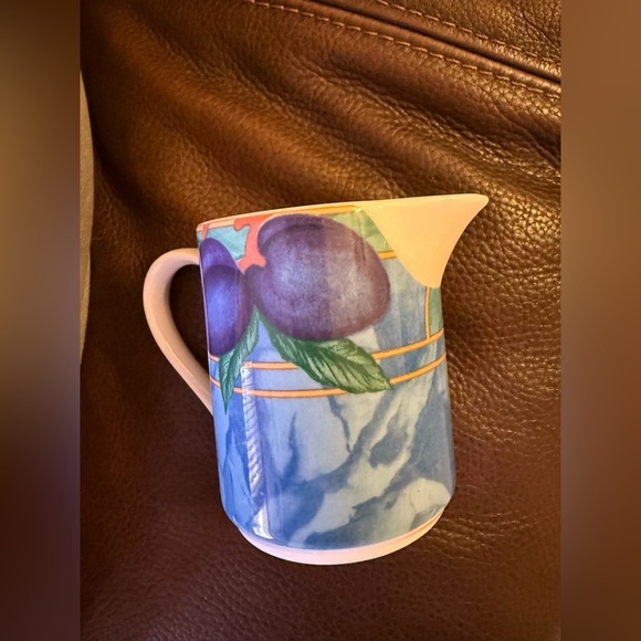 Victoria & Beale Forbidden Fruit Creamer 9024 Porcelain Colorful Porcelain Fine - Picture 12 of 13